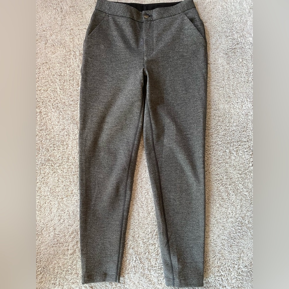 Lululemon NWOT City Trek Trouser - size 4